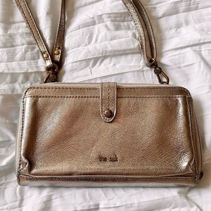 The sak crossbody purse with phone pocket